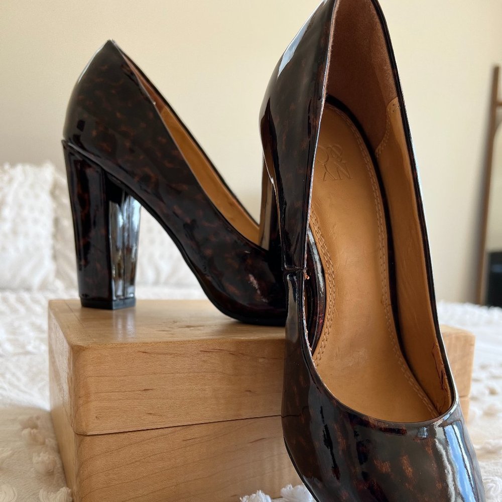 NY&Co Tortoise Print Chunky Heel Pumps